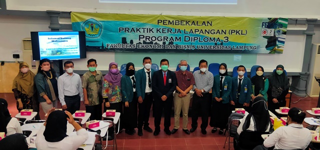 KEGIATAN PEMBEKALAN PRAKTIK KERJA LAPANGAN JANUARI 2022